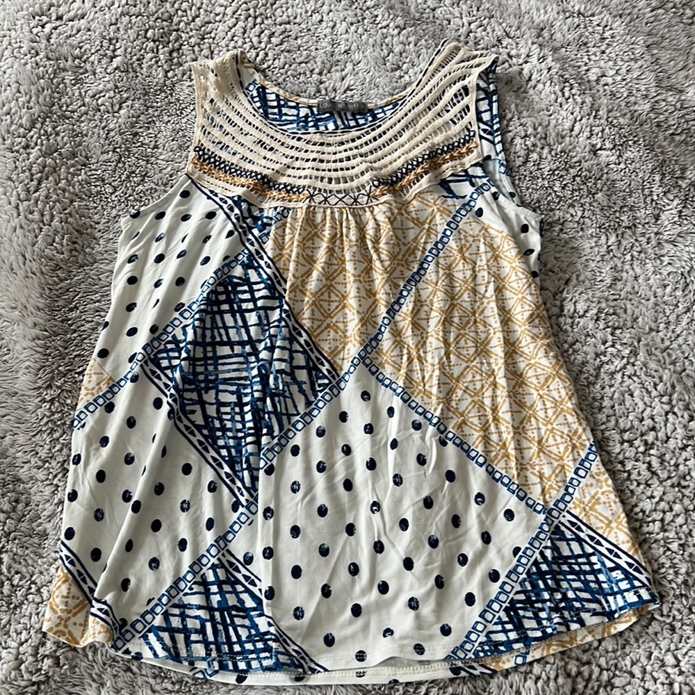 Short sleeve blouse